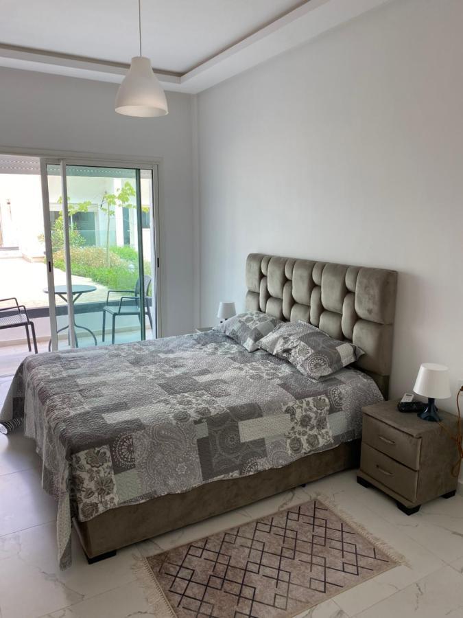Lovely 4-Bedroom Condo With Pool Rabat Extérieur photo