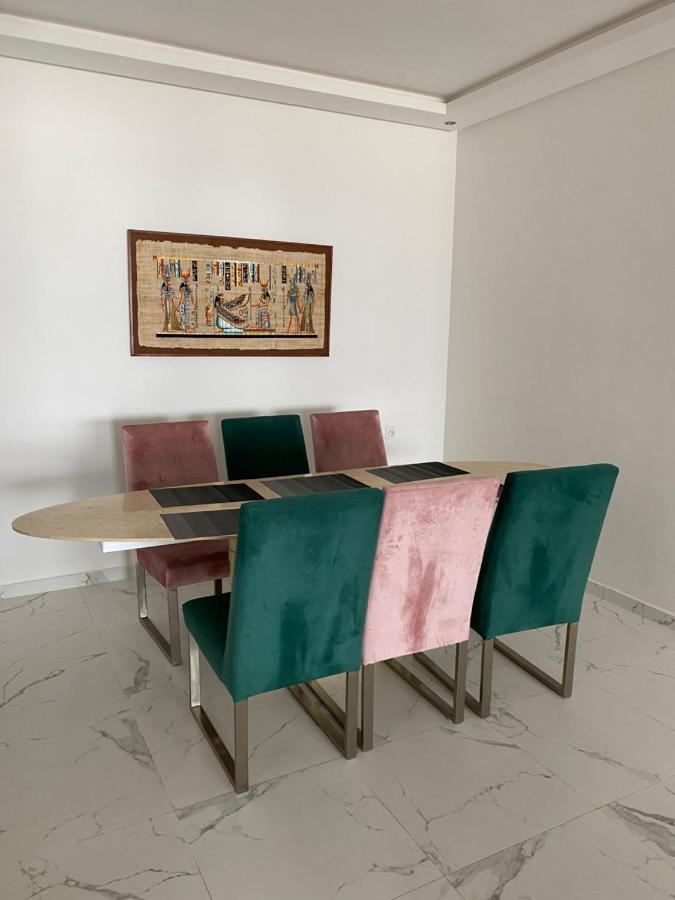 Lovely 4-Bedroom Condo With Pool Rabat Extérieur photo