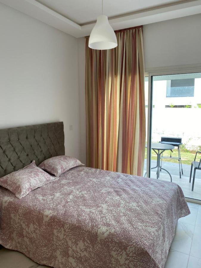 Lovely 4-Bedroom Condo With Pool Rabat Extérieur photo